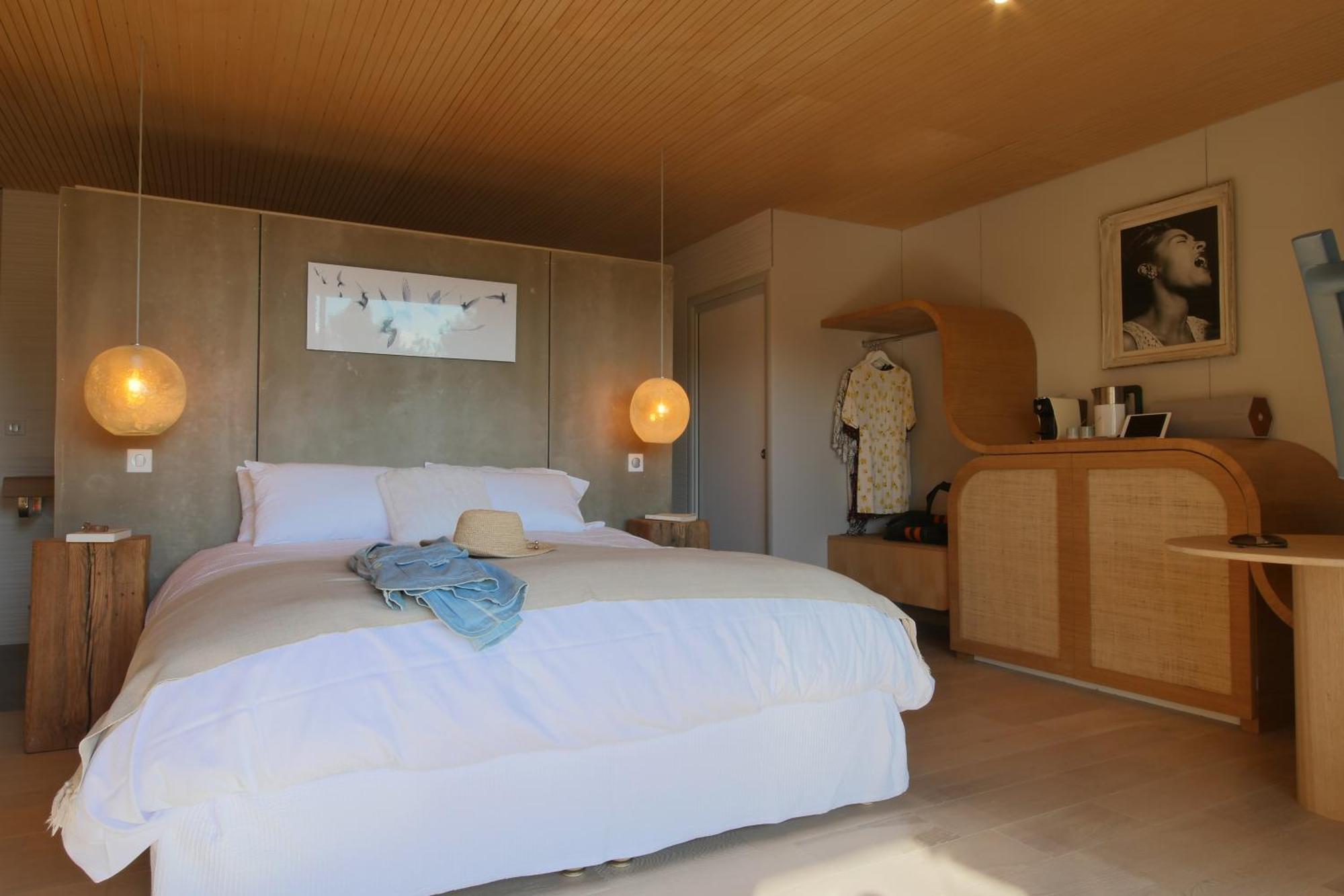 Bien Loin D'Ici Spa B&B Nîmes Esterno foto